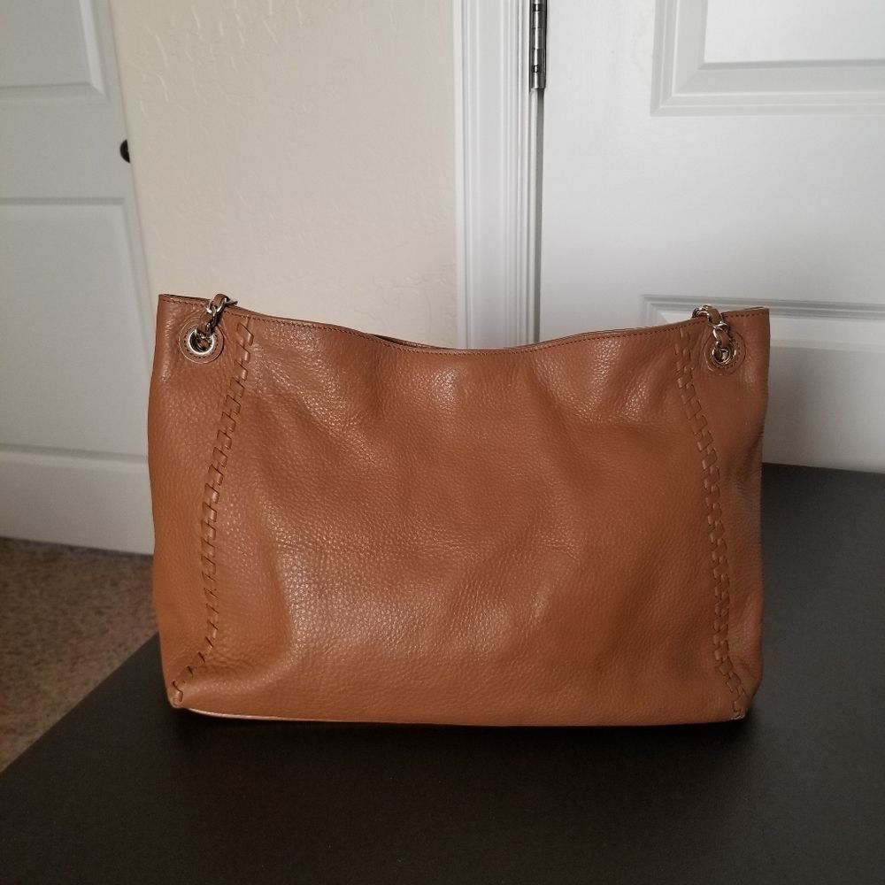 Tory Burch Theta Large Tote - Picture 4 of 10